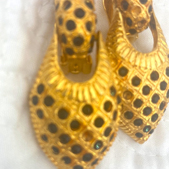 Vintage doorknocker earrings. Oblong with encrusted black glass prism stones. - Picture 2 of 7